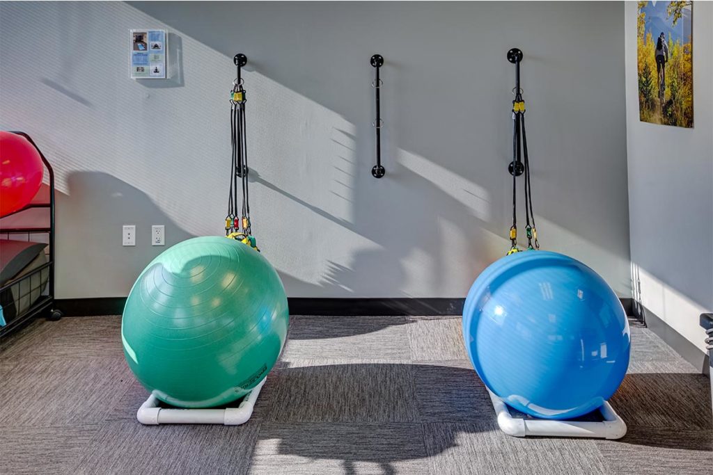 Chiropractor Photos, Colorado Pinnacle Chiropractic